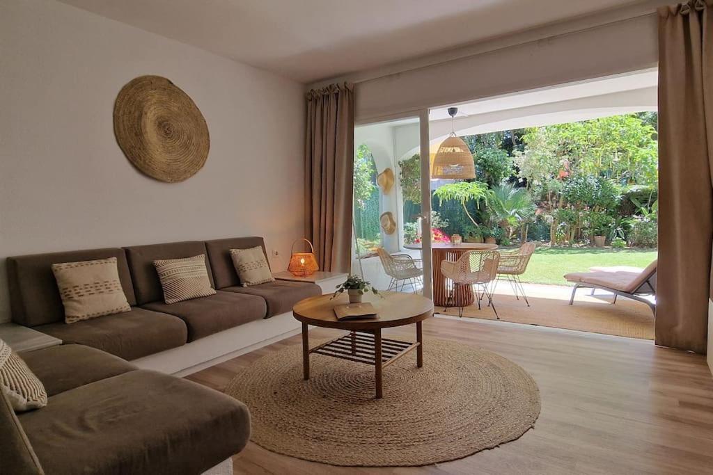 Luxe Studio Met Ruim Terras, Vlak Aan Zee! Sitio de Calahonda Eksteriør bilde